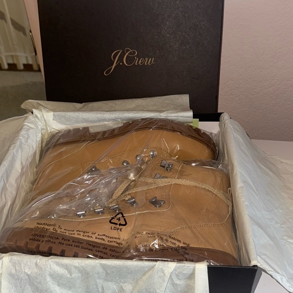 NWT, JCrew gorgeous Nordic leather hiking boot in camel. Size women’s 11. - Picture 2 of 11